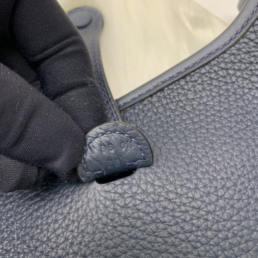 에르메스 미니 에블린16 사파이어블루 은장 끌레망스 가죽